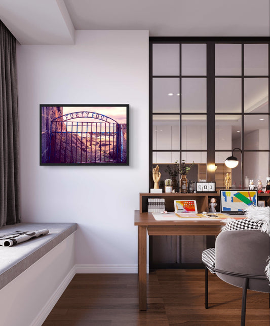 Gerahmter Kunstdruck „Forty Foot Gate Swimming Sandycove“ 