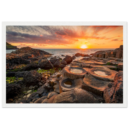 Capture the breathtaking beauty of nature with our framed art print featuring a mesmerising sunset at Giant's Causeway.